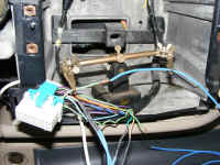 2010_0906Chevy_Bose_Aux0013.JPG (125570 bytes)