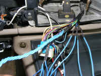 2010_0906Chevy_Bose_Aux0018.JPG (120140 bytes)