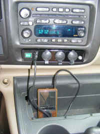 2010_0906Chevy_Bose_Aux0025.JPG (138358 bytes)